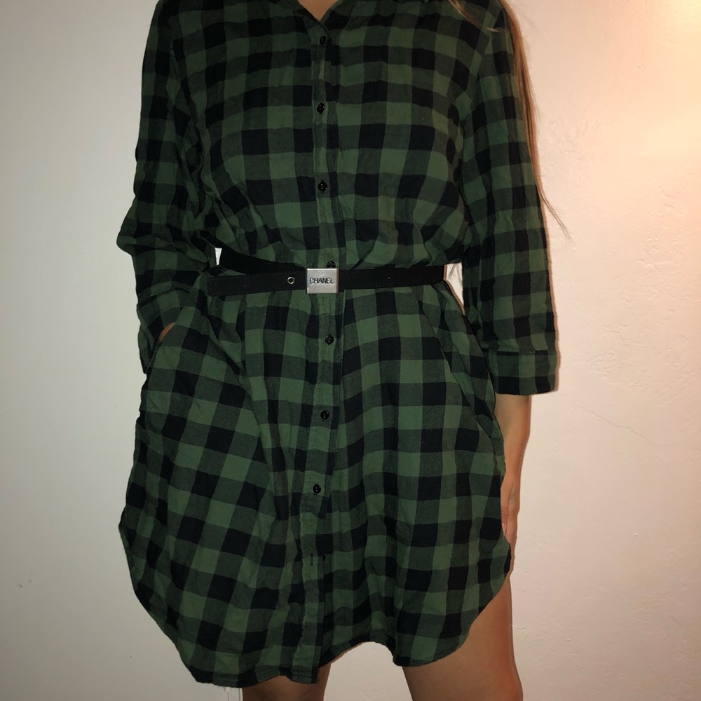 H&M Plaid Oversized Dress 🍀